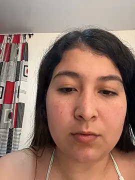 Snapshot of evelyn_1702 chatting on November 25, 2025, 10:43 pm evelyn 1702 online show from November 25, 2025, 10:43 pm