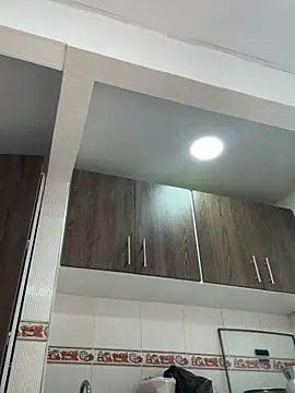 Snapshot of evelyn_1702 chatting on December 5, 2025, 9:01 pm evelyn 1702 online show from December 5, 2025, 9:01 pm