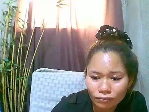 Snapshot of Sweeetgurll chatting on April 21, 2026, 7:04 am Sweeetgurll online show from April 21, 2026, 7:04 am