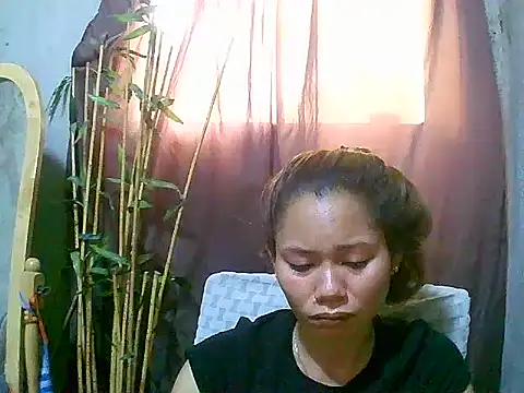 Snapshot of Sweeetgurll chatting on April 13, 2026, 6:39 am Sweeetgurll online show from April 13, 2026, 6:39 am