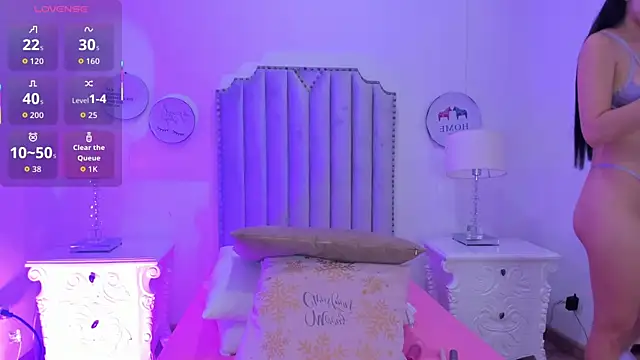 Alison Carde05 online show from February 13, 2026, 7:03 pm