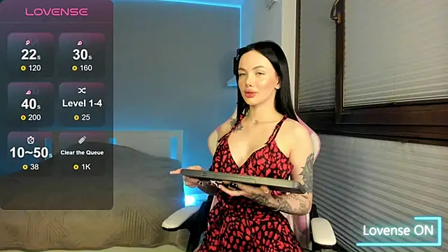 Snapshot of SelinaStorm chatting on November 11, 2025, 12:49 am SelinaStorm online show from November 11, 2025, 12:49 am