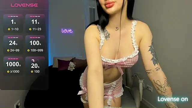 Snapshot of SelinaStorm chatting on April 11, 2026, 11:30 pm SelinaStorm online show from April 11, 2026, 11:30 pm