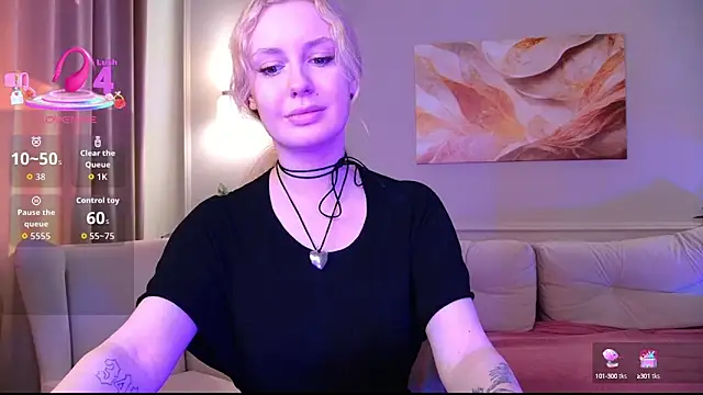 DaisyQuin online show from September 22, 2025, 11:05 am