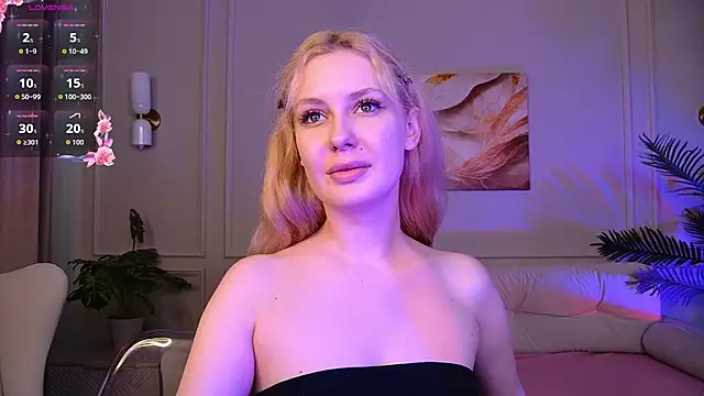 DaisyQuin online show from September 25, 2025, 9:37 am