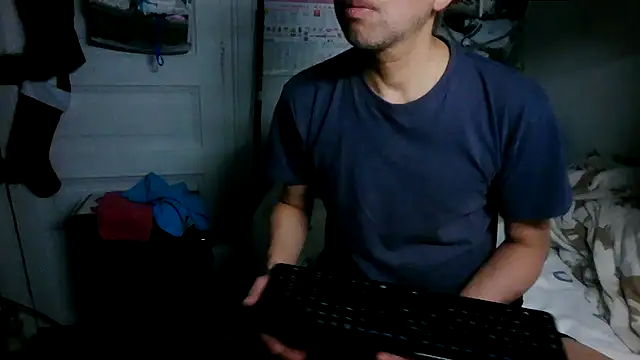 Snapshot of masculado69 chatting on March 16, 2026, 12:07 am masculado69 online show from March 16, 2026, 12:07 am