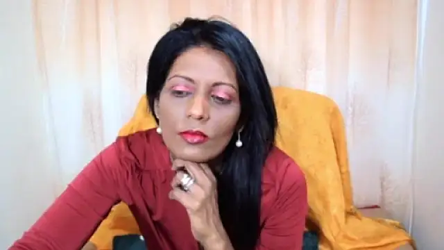 Indianpeaches online show from October 10, 2025, 6:03 am