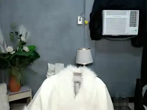 scarlet enchantress online show from September 18, 2025, 5:05 pm