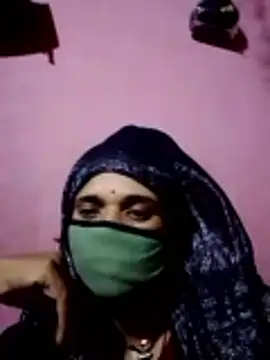Snapshot of Hot_ashna chatting on June 15, 2026, 5:01 pm Hot ashna online show from June 15, 2026, 5:01 pm