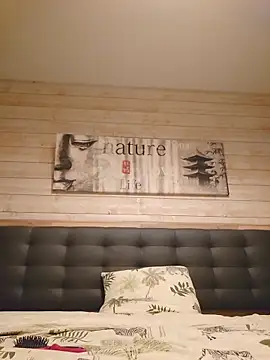 Snapshot of FlorineTV chatting on March 8, 2026, 9:18 pm FlorineTV online show from March 8, 2026, 9:18 pm