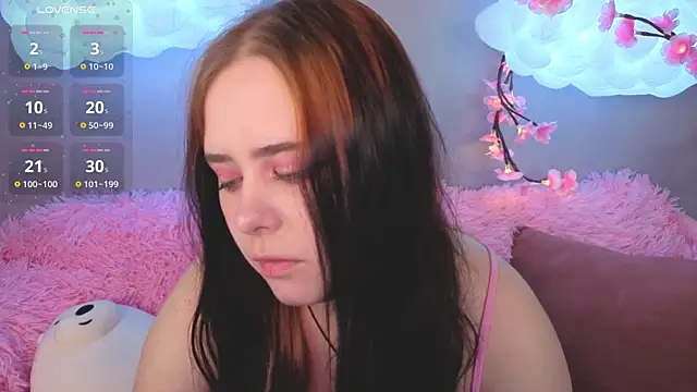 Snapshot of Alis_Platt chatting on March 2, 2026, 12:44 am Alis Platt online show from March 2, 2026, 12:44 am