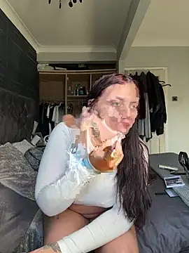 Snapshot of Victoriasteel chatting on November 30, 2025, 11:00 am Victoriasteel online show from November 30, 2025, 11:00 am