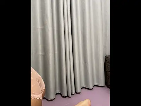 Snapshot of xinyu789 chatting on December 17, 2025, 12:43 pm xinyu789 online show from December 17, 2025, 12:43 pm