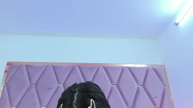 Snapshot of MaskedGirl_ chatting on October 11, 2025, 11:55 am MaskedGirl online show from October 11, 2025, 11:55 am