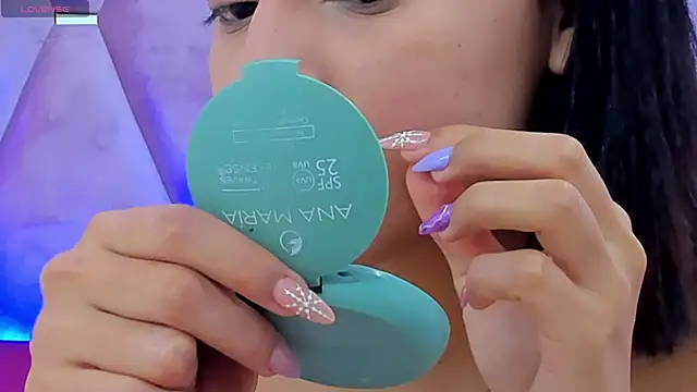 Snapshot of MaskedGirl_ chatting on November 21, 2025, 11:31 am MaskedGirl online show from November 21, 2025, 11:31 am