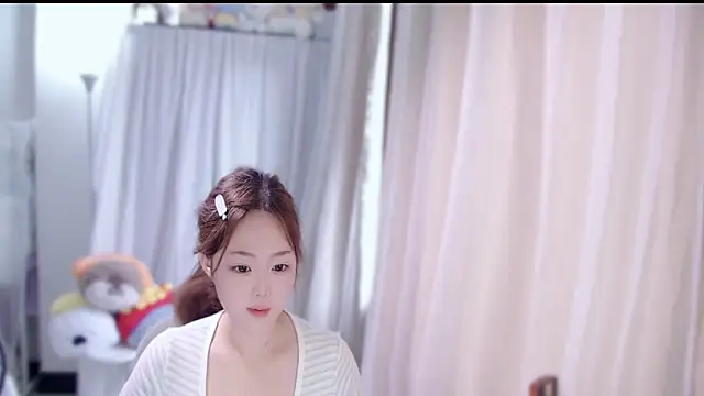 YUANYUAN-A online show from September 19, 2025, 6:28 am