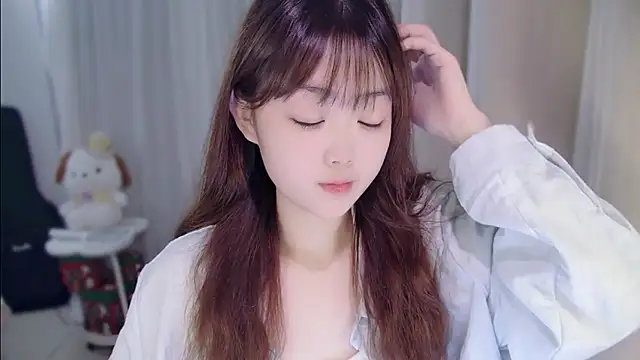 YUANYUAN-A online show from April 10, 2026, 12:34 pm