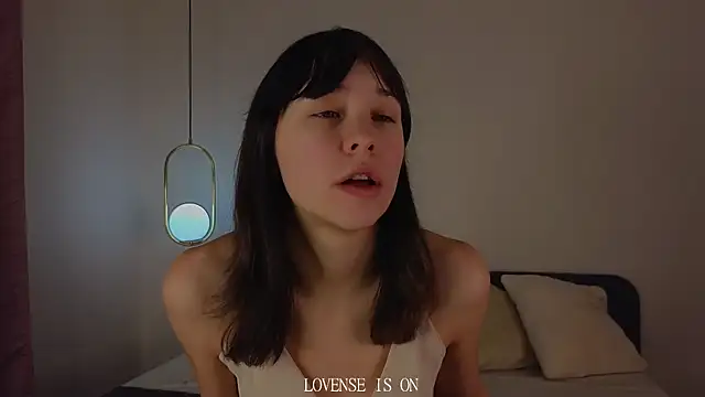 Snapshot of BritniBers chatting on November 24, 2025, 2:00 am BritniBers online show from November 24, 2025, 2:00 am