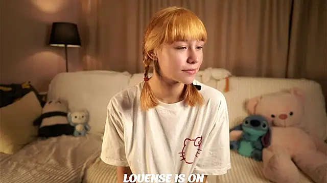 Snapshot of BritniBers chatting on September 24, 2025, 9:27 am BritniBers online show from September 24, 2025, 9:27 am