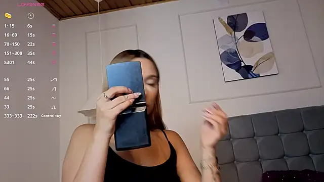 nikolevoshkie  online show from January 13, 2026, 8:24 pm