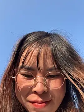 han-cute online show from November 27, 2025, 1:17 am