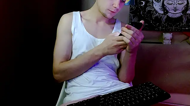 Snapshot of Xavier_Night81 chatting on November 8, 2025, 8:40 am Xavier Night81 online show from November 8, 2025, 8:40 am