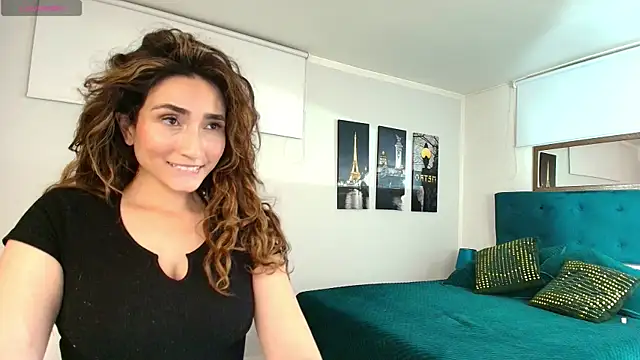 Snapshot of linda_morgan1 chatting on July 10, 2026, 10:37 am linda morgan1 online show from July 10, 2026, 10:37 am