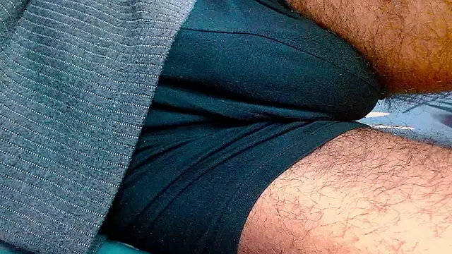 Snapshot of funndudd chatting on February 11, 2026, 11:43 am funndudd online show from February 11, 2026, 11:43 am