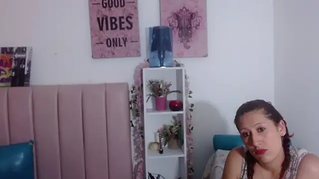 Chloe Wiild online show from September 18, 2025, 7:17 pm