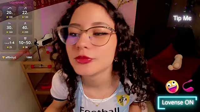 Snapshot of Krysten_Riter chatting on June 11, 2026, 2:47 pm Krysten Riter online show from June 11, 2026, 2:47 pm