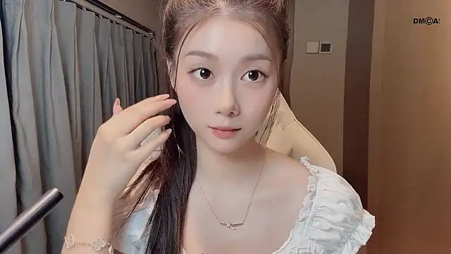 Snapshot of Makinghappymyself_ chatting on December 4, 2025, 11:42 am Makinghappymyself online show from December 4, 2025, 11:42 am