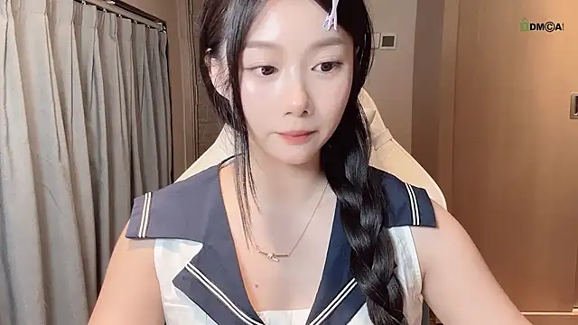 Snapshot of Makinghappymyself_ chatting on November 14, 2025, 9:46 am Makinghappymyself online show from November 14, 2025, 9:46 am