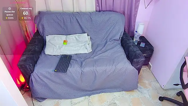 DaniniAnderson online show from October 15, 2025, 3:38 am