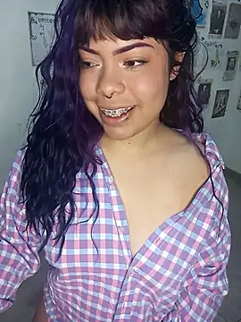 Snapshot of violetaa_castro chatting on October 2, 2025, 4:10 pm violetaa castro online show from October 2, 2025, 4:10 pm