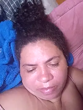 Snapshot of Ravena2290 chatting on October 13, 2025, 9:33 am Ravena2290 online show from October 13, 2025, 9:33 am