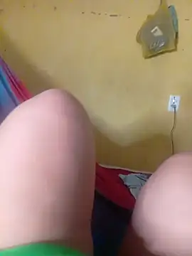 Snapshot of Ravena2290 chatting on October 26, 2025, 5:35 pm Ravena2290 online show from October 26, 2025, 5:35 pm