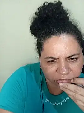 Snapshot of Ravena2290 chatting on December 13, 2025, 8:15 pm Ravena2290 online show from December 13, 2025, 8:15 pm