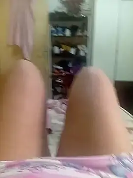 Snapshot of Ravena2290 chatting on October 9, 2025, 4:51 pm Ravena2290 online show from October 9, 2025, 4:51 pm