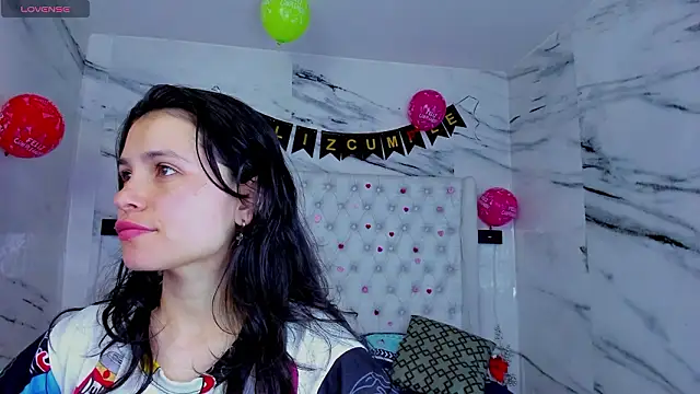 Ari and Storm online show from March 6, 2026, 1:39 pm