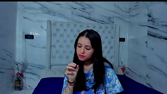 Ari and Storm online show from November 27, 2025, 1:11 pm