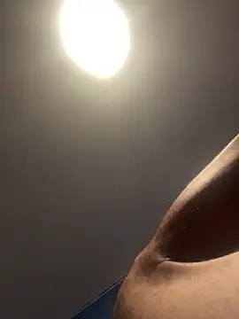 Snapshot of stevo170t chatting on October 16, 2025, 3:04 am stevo170t online show from October 16, 2025, 3:04 am