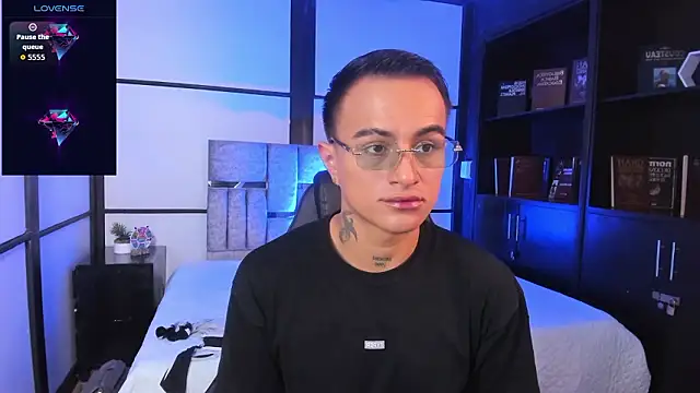 LiamDeep online show from March 4, 2026, 8:38 pm