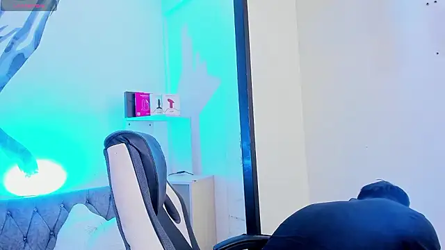 LiamDeep online show from March 10, 2026, 7:51 pm