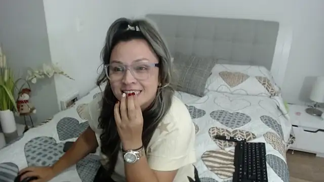 Snapshot of sophie_lopez1 chatting on November 26, 2025, 11:27 pm sophie lopez1 online show from November 26, 2025, 11:27 pm