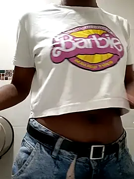 AmiraMorgan online show from October 22, 2025, 2:55 am