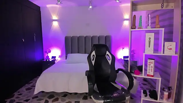 SkyThompson online show from February 3, 2026, 4:32 am