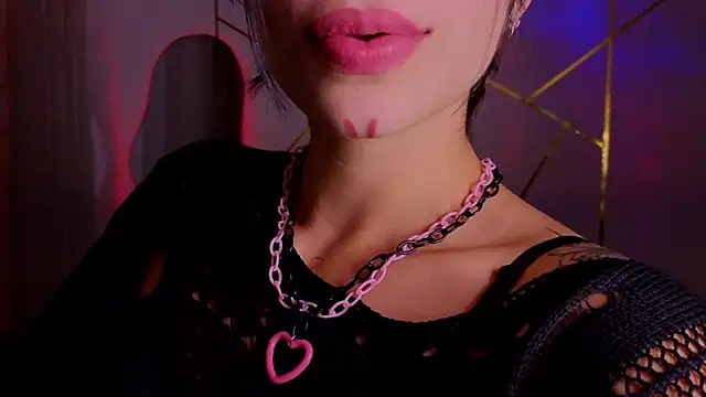 Hollyxx  online show from December 4, 2025, 2:10 am