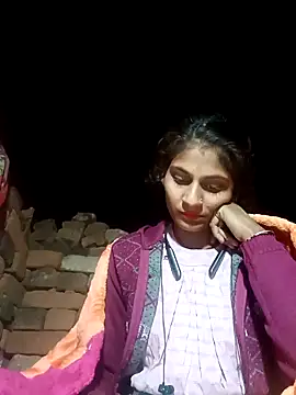 Snapshot of Jyoti_thakurr chatting on December 17, 2025, 4:56 pm Jyoti thakurr online show from December 17, 2025, 4:56 pm