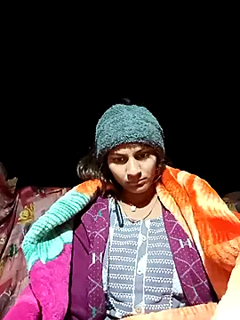 Snapshot of Jyoti_thakurr chatting on December 5, 2025, 12:10 am Jyoti thakurr online show from December 5, 2025, 12:10 am