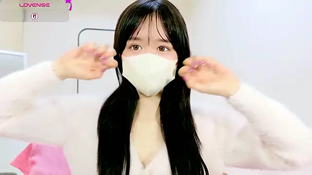 Snapshot of Anne_Anne_chan chatting on December 3, 2025, 5:30 am Anne Anne chan online show from December 3, 2025, 5:30 am